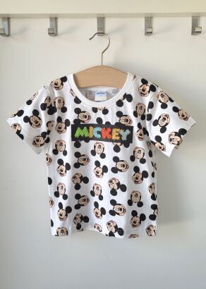 T-shirt biały dla chłopca "Mickey"