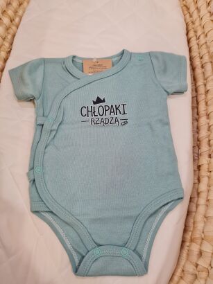 MROFI Body dla chłopca w kolorze seledynowym "chłopaki rządzą"